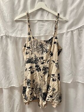 Urban Outfitters Kimchi Blue Floral Romper